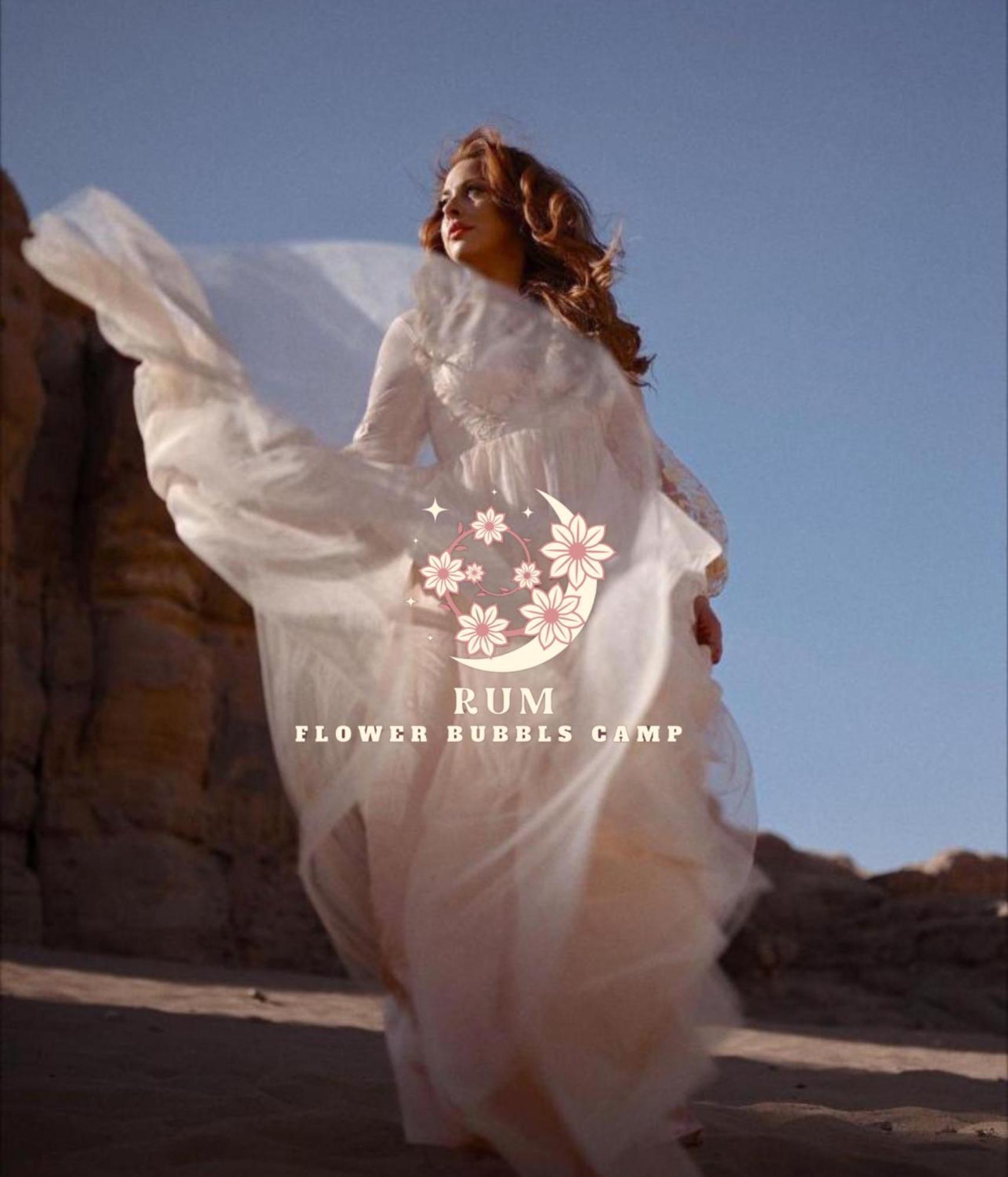 Rum Flower Bubbles Luxury Camp Wadi Rum Buitenkant foto